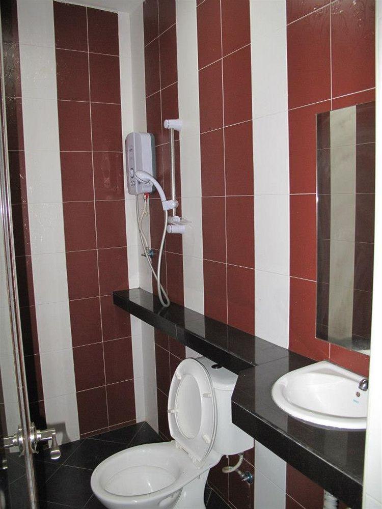 Hotel 193 Johor Bahru Bagian luar foto