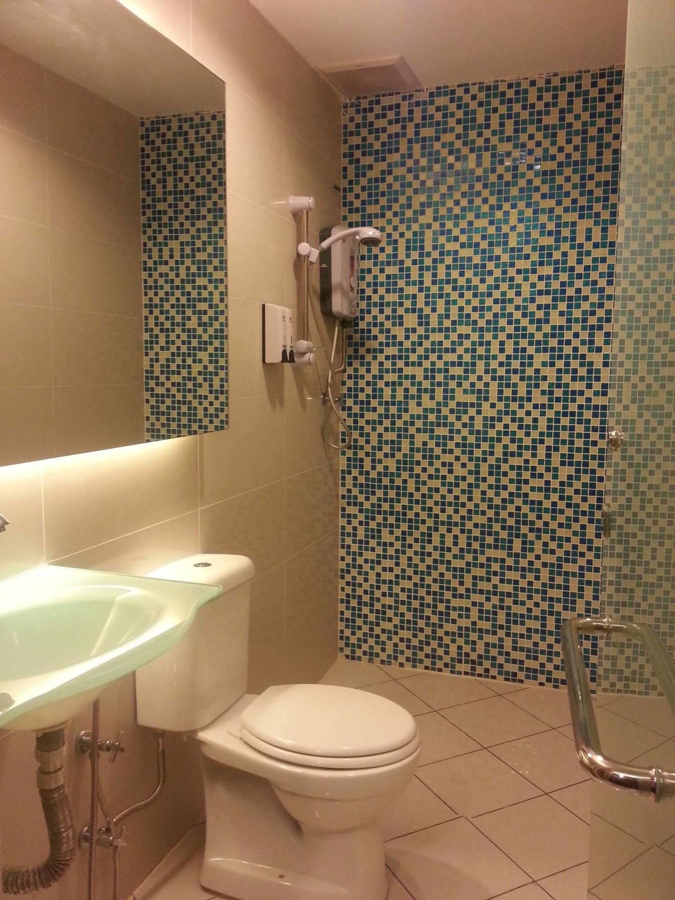 Hotel 193 Johor Bahru Bagian luar foto